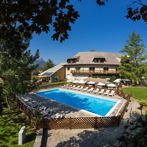 & Les Bartavelles Hotel