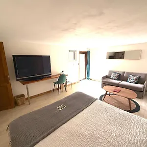 La Du Rhone Bed & Breakfast